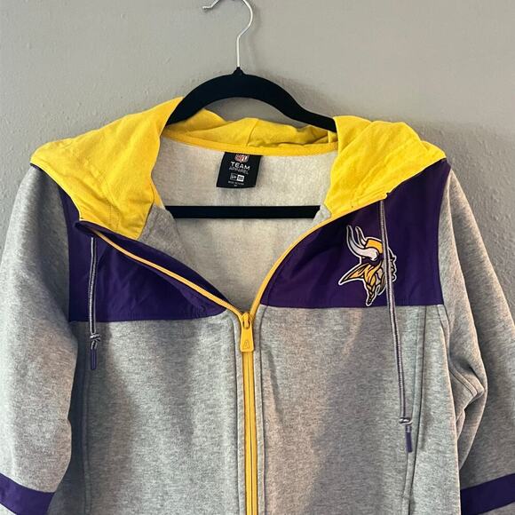 NFL Minnesota Vikings New Era Full Zip Hoodie Women’s Medium Gray Purple Gold - Picture 3 of 9